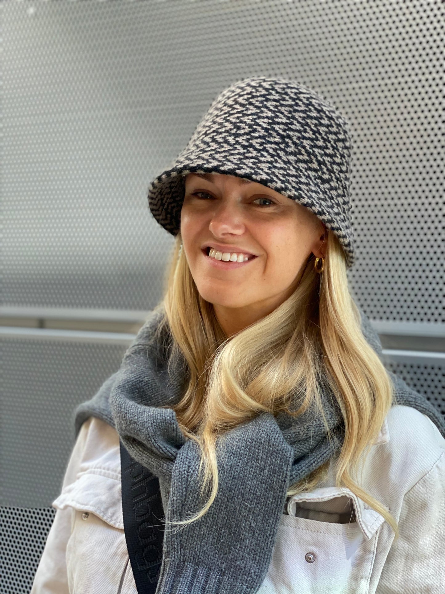 COOL ULL HAT black\sand - Bella Ballou